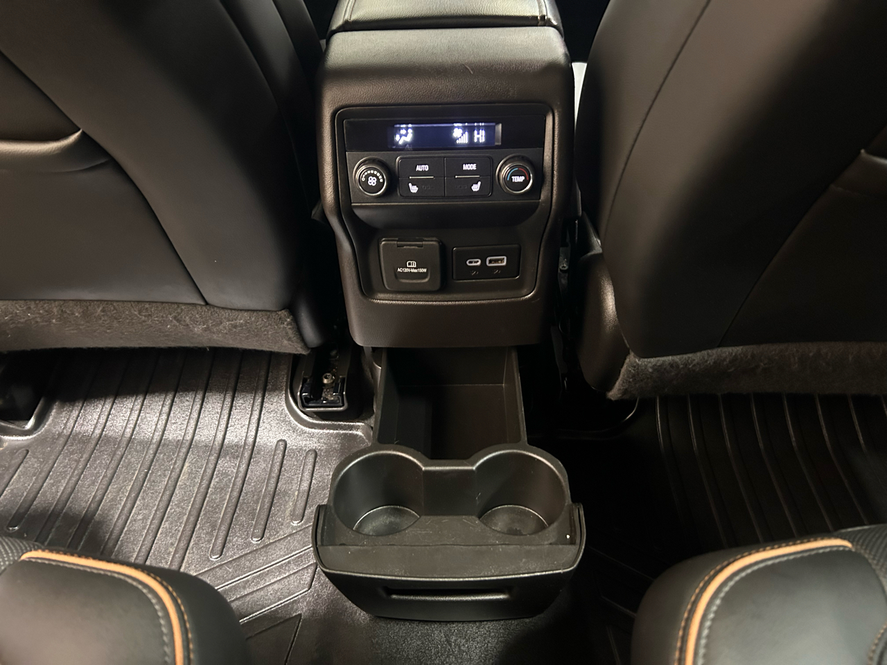 GMC Acadia AWD 4dr AT4 2022