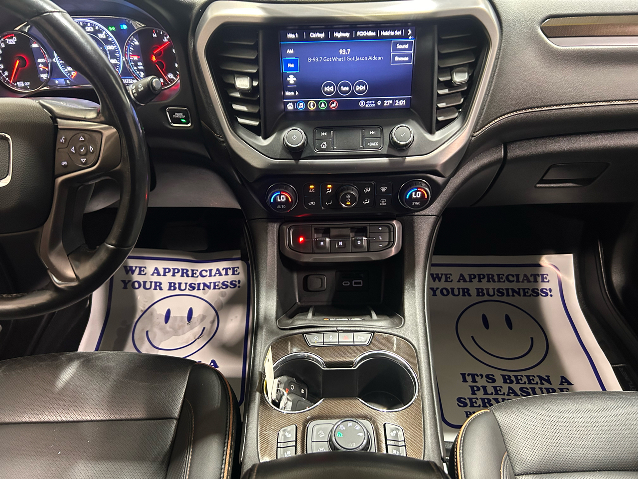 GMC Acadia AWD 4dr AT4 2022