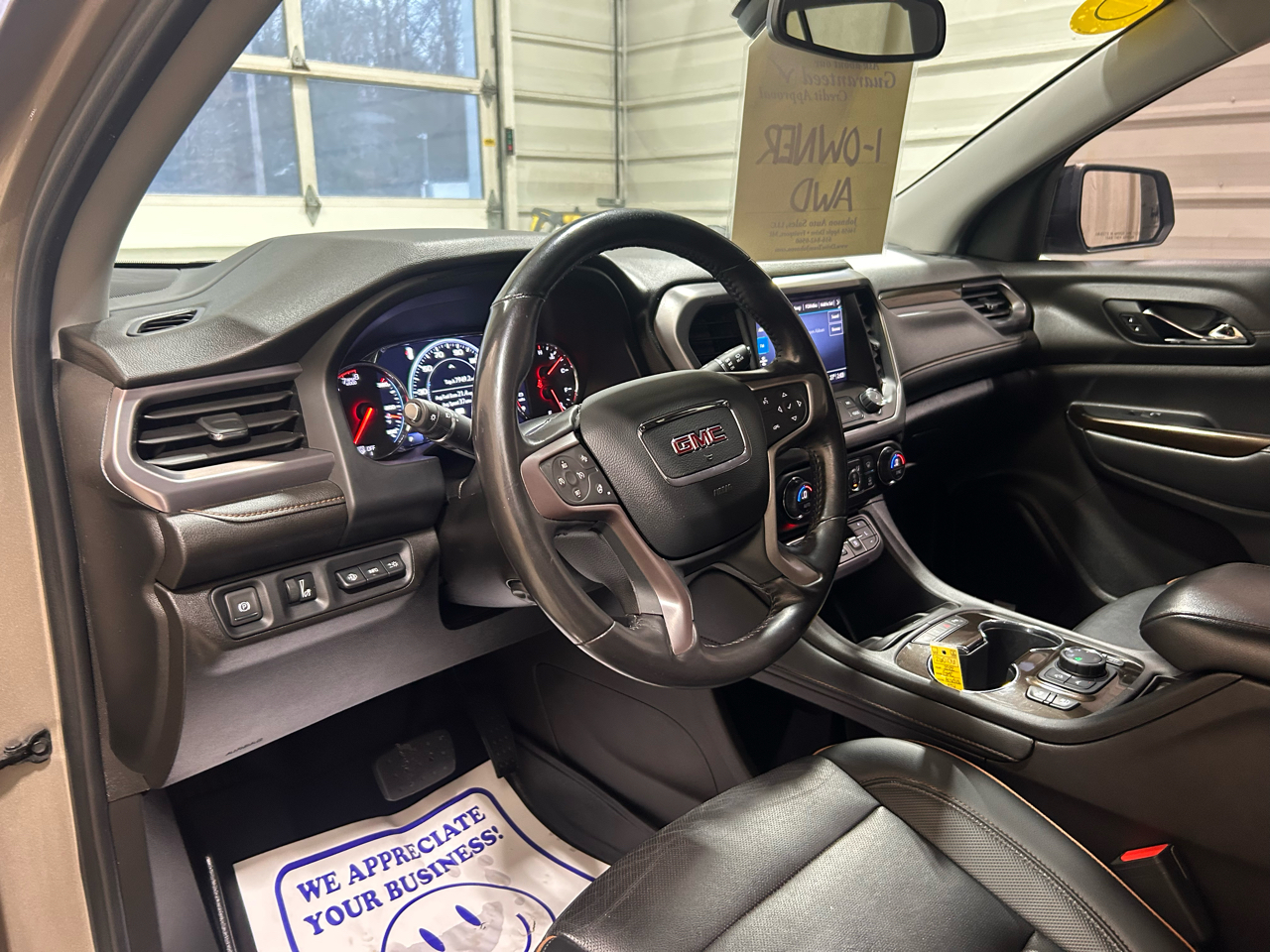 GMC Acadia AWD 4dr AT4 2022