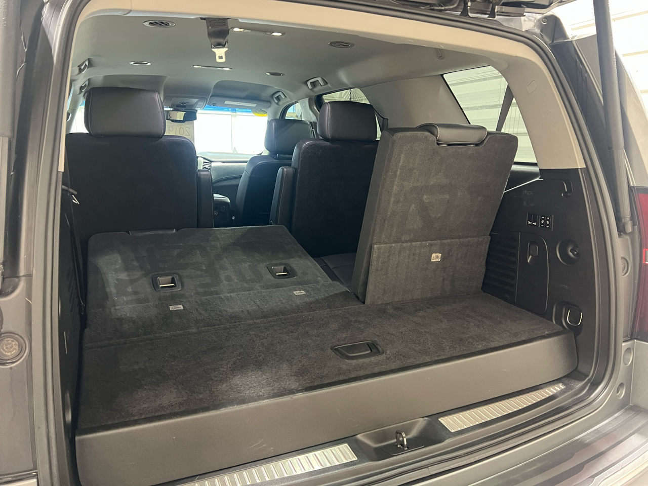 Chevrolet Tahoe 4WD 4dr Premier 2019