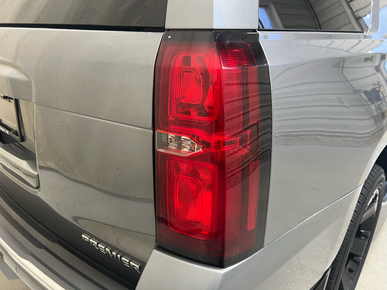 Chevrolet Tahoe 4WD 4dr Premier 2019