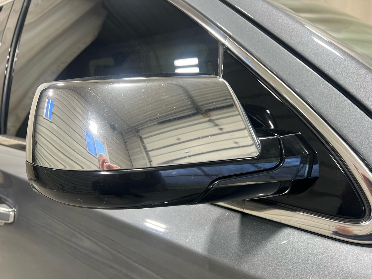 Chevrolet Tahoe 4WD 4dr Premier 2019