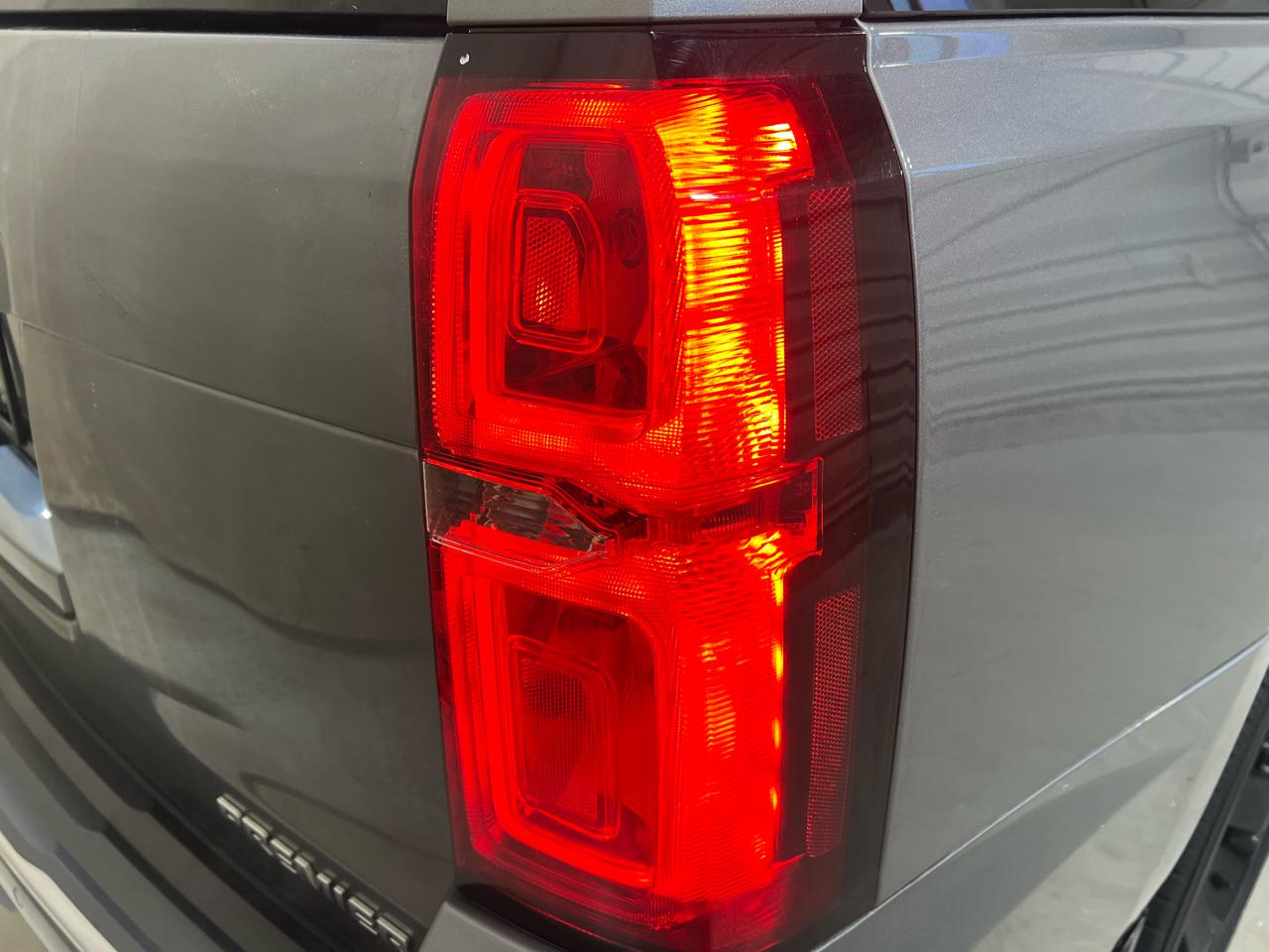 Chevrolet Tahoe 4WD 4dr Premier 2019