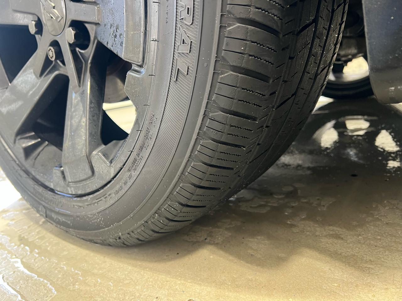 Chevrolet Tahoe 4WD 4dr Premier 2019