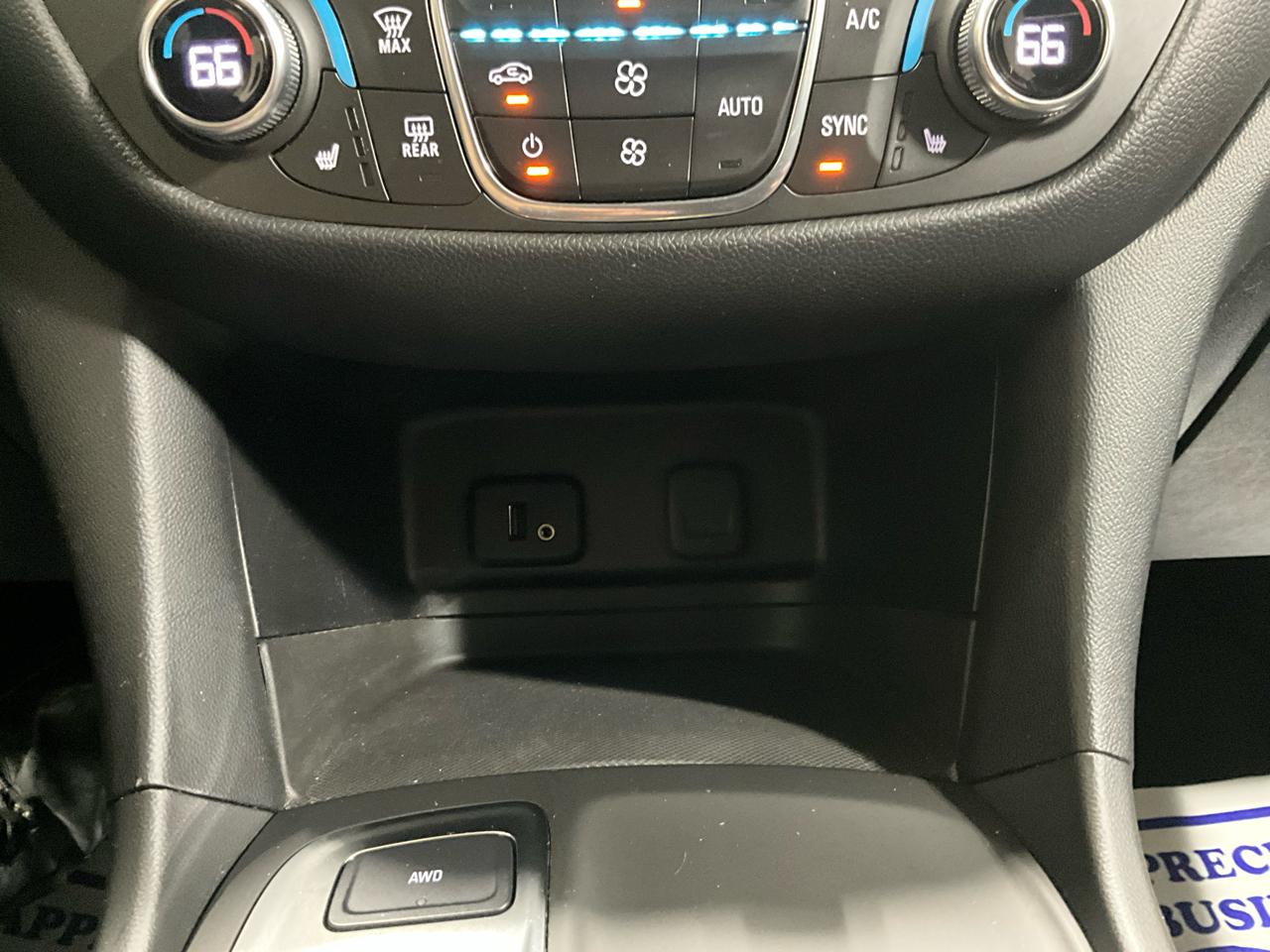 Chevrolet Equinox AWD 4dr LT w/1LT 2018