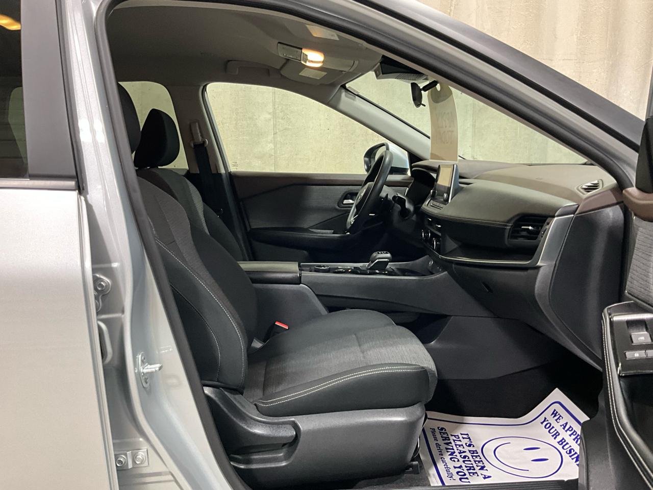 Nissan Rogue AWD SV 2023