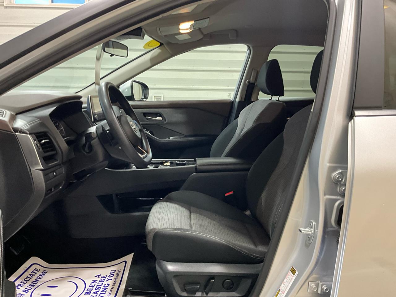 Nissan Rogue AWD SV 2023