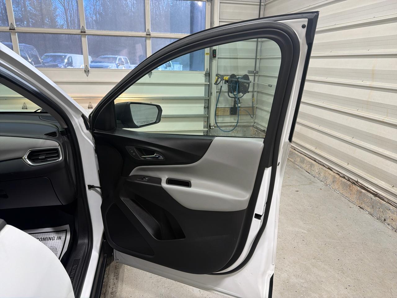 Chevrolet Equinox FWD 4dr LS w/1LS 2019