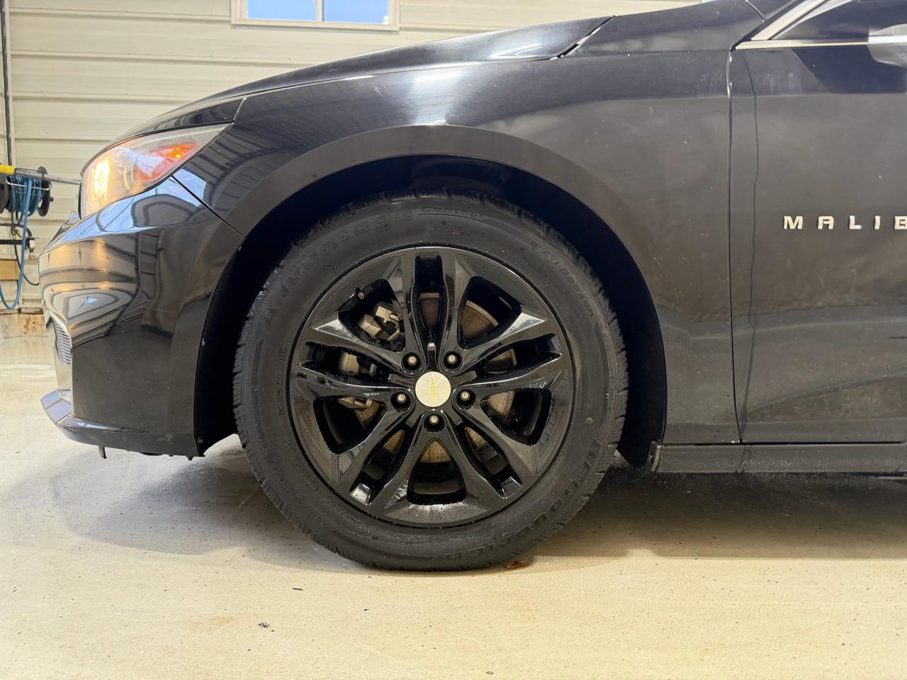 Chevrolet Malibu 4dr Sdn LT w/1LT 2017