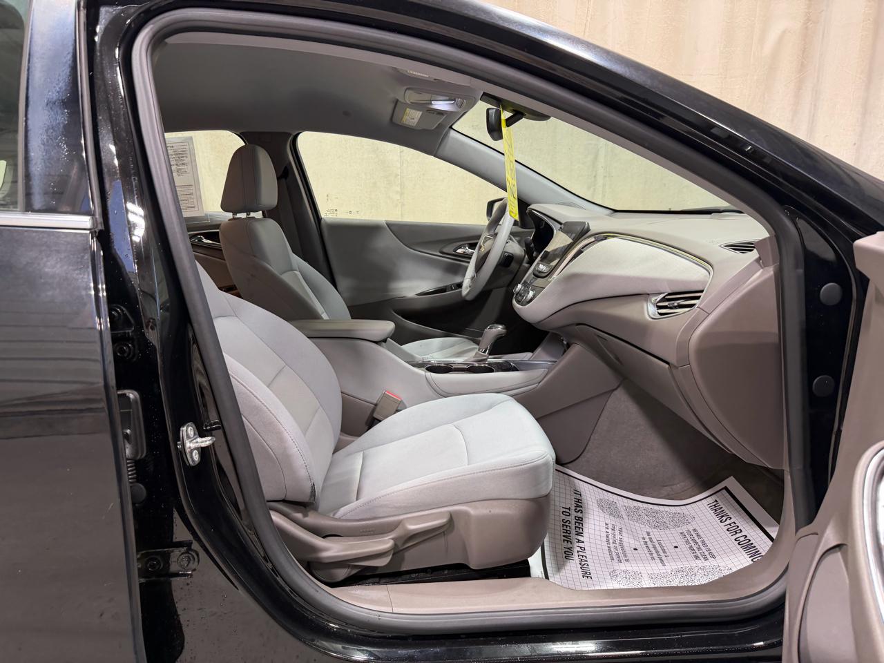 Chevrolet Malibu 4dr Sdn LT w/1LT 2017