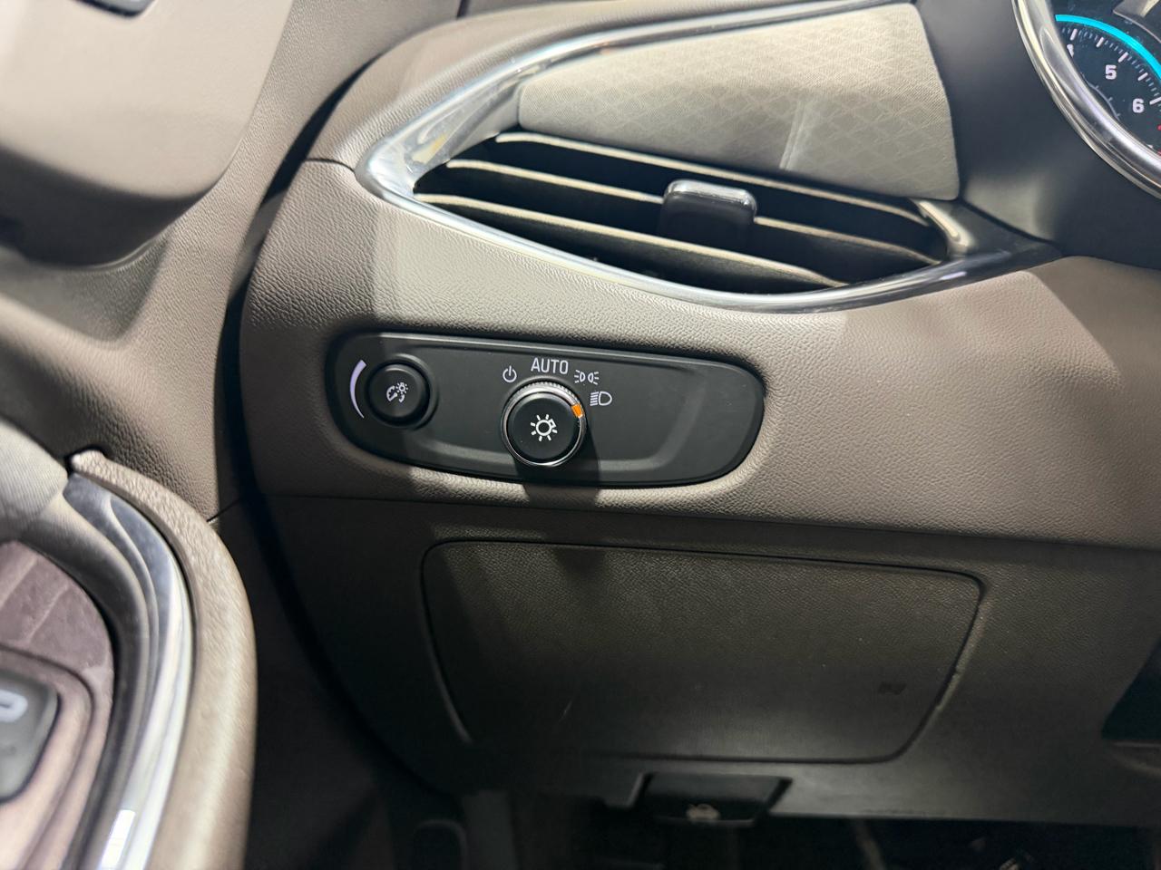 Chevrolet Malibu 4dr Sdn LT w/1LT 2017