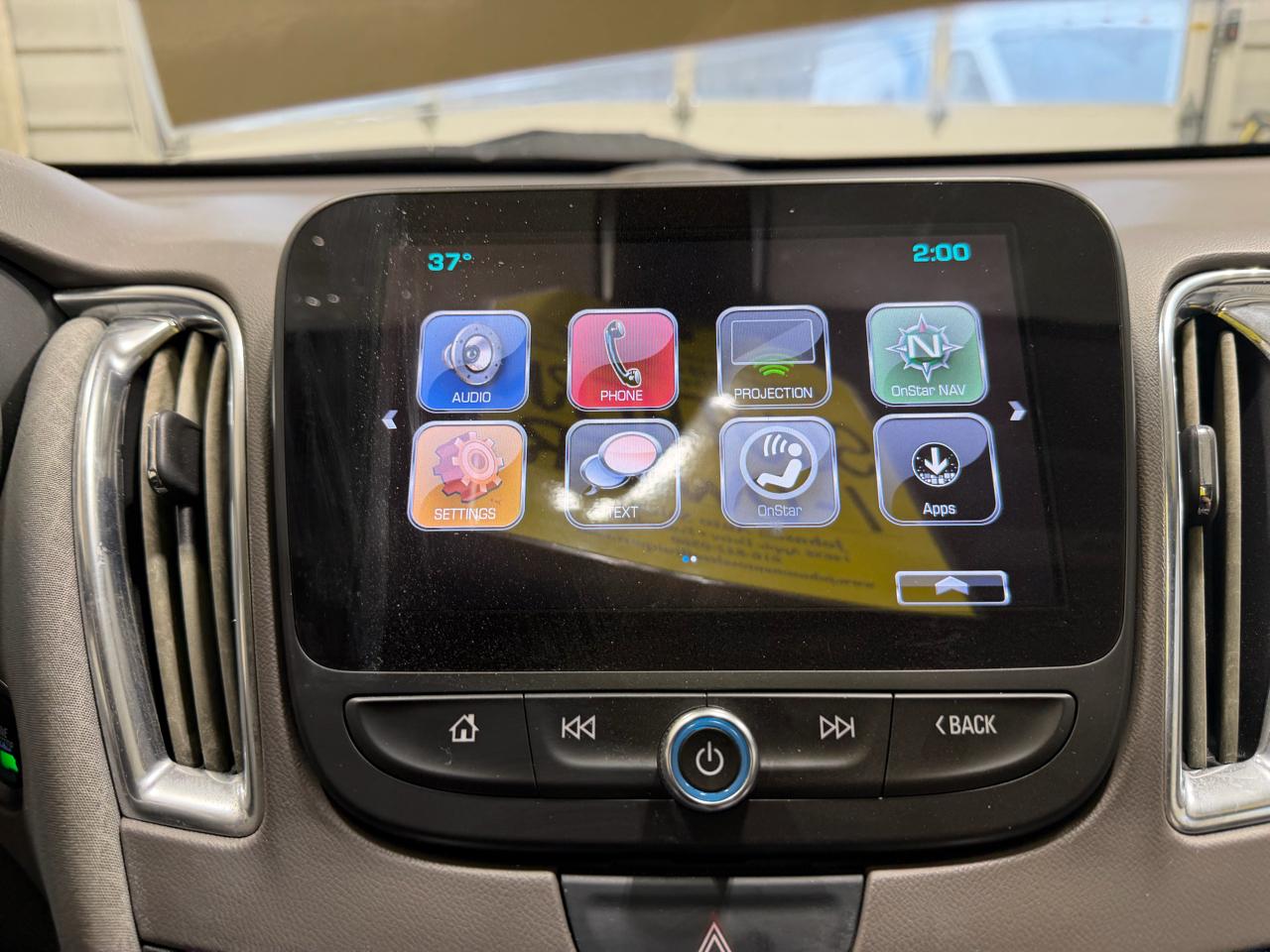 Chevrolet Malibu 4dr Sdn LT w/1LT 2017