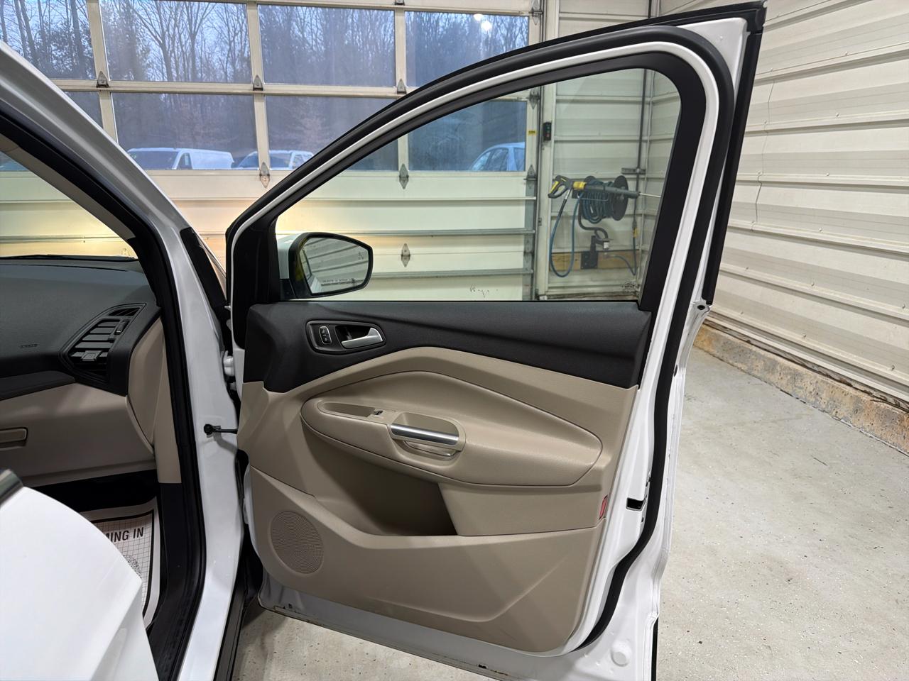 Ford Escape SE FWD 2019