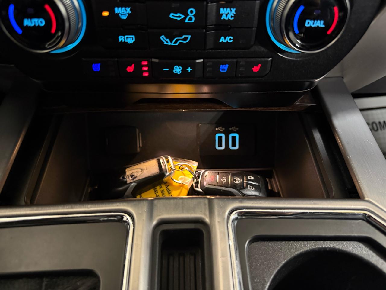 Ford F-150 4WD SuperCrew 157" Platinum 2016