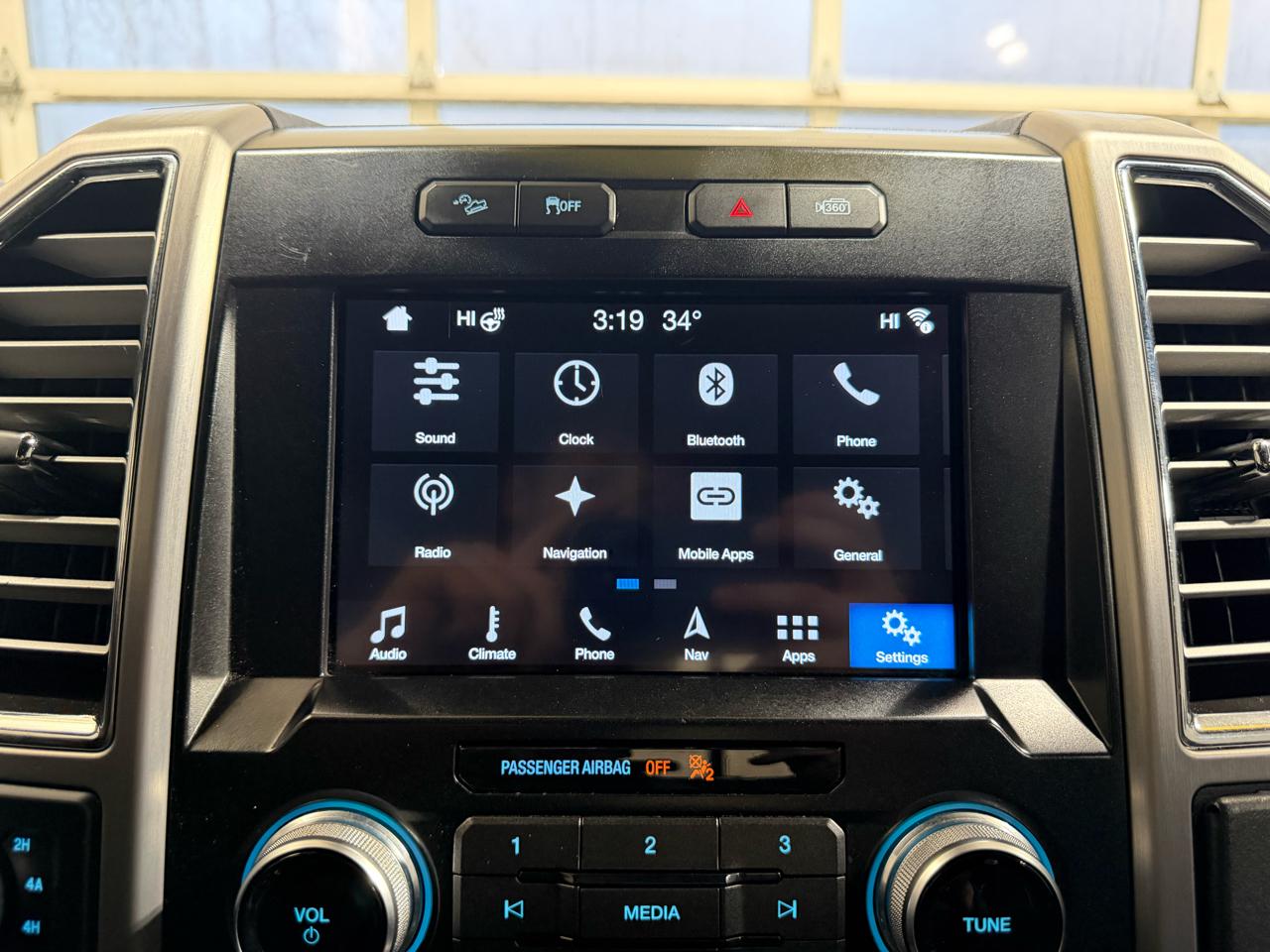 Ford F-150 4WD SuperCrew 157" Platinum 2016