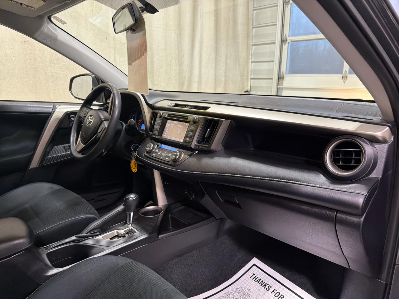 Toyota RAV4 FWD 4dr XLE (Natl) 2014