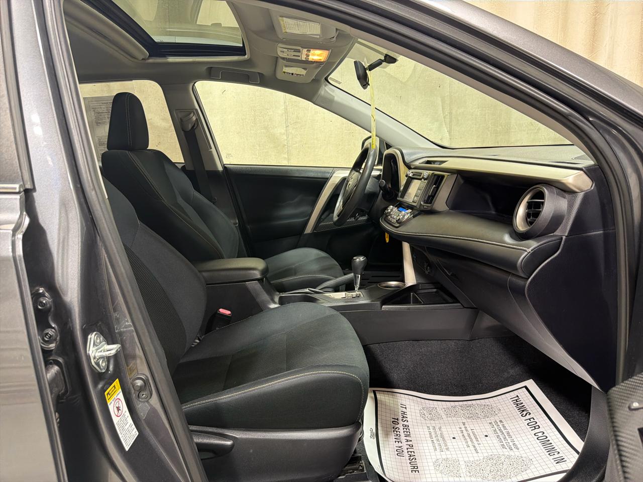 Toyota RAV4 FWD 4dr XLE (Natl) 2014