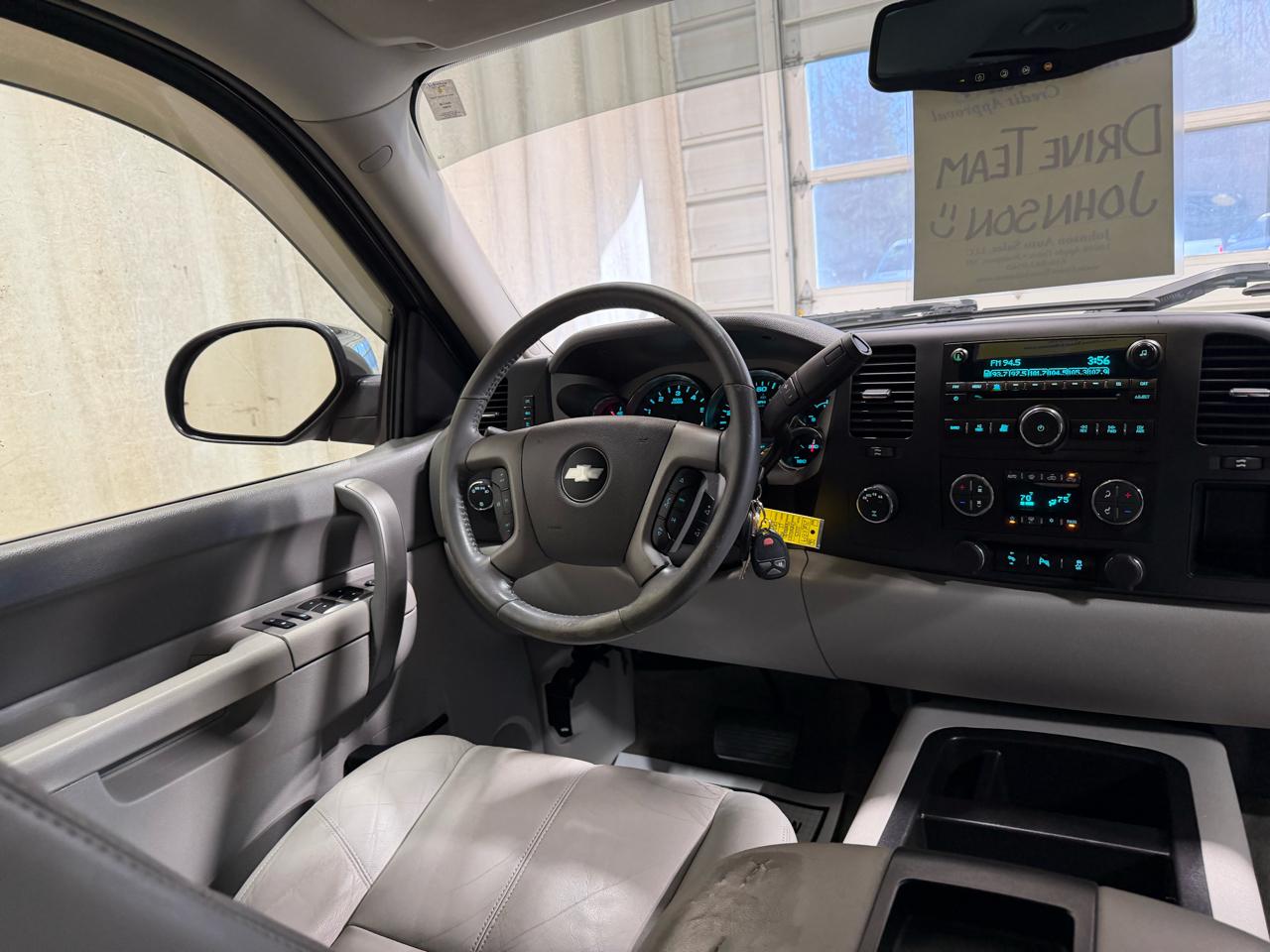 Chevrolet Silverado 1500 4WD Crew Cab 143.5" LT 2013