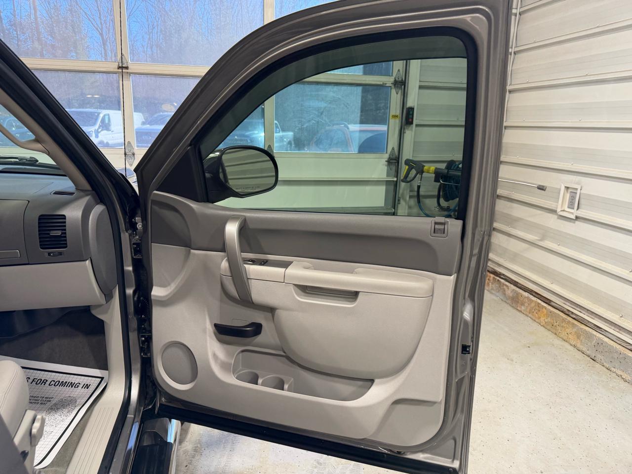 Chevrolet Silverado 1500 4WD Crew Cab 143.5" LT 2013