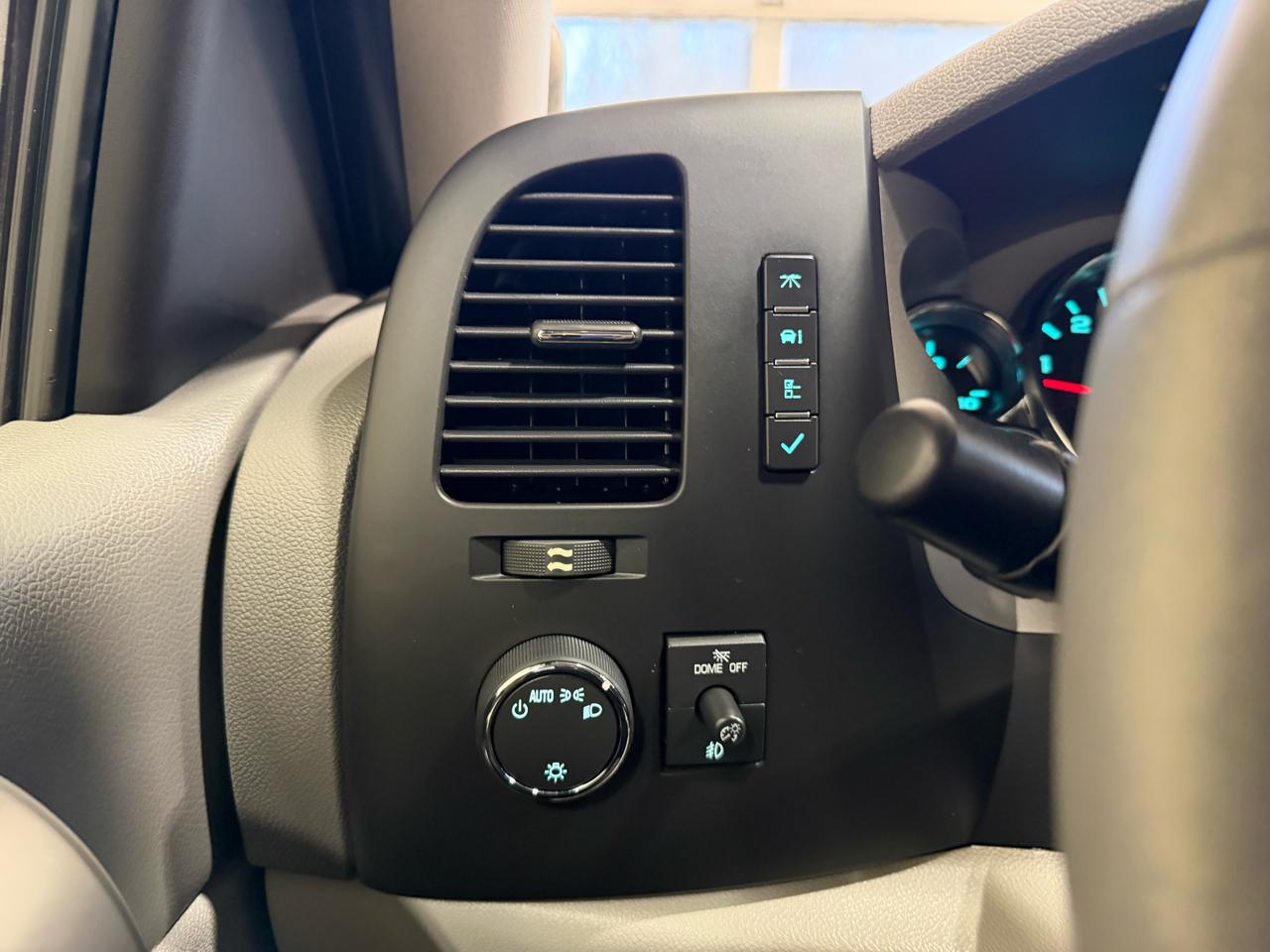 Chevrolet Silverado 1500 4WD Crew Cab 143.5" LT 2013