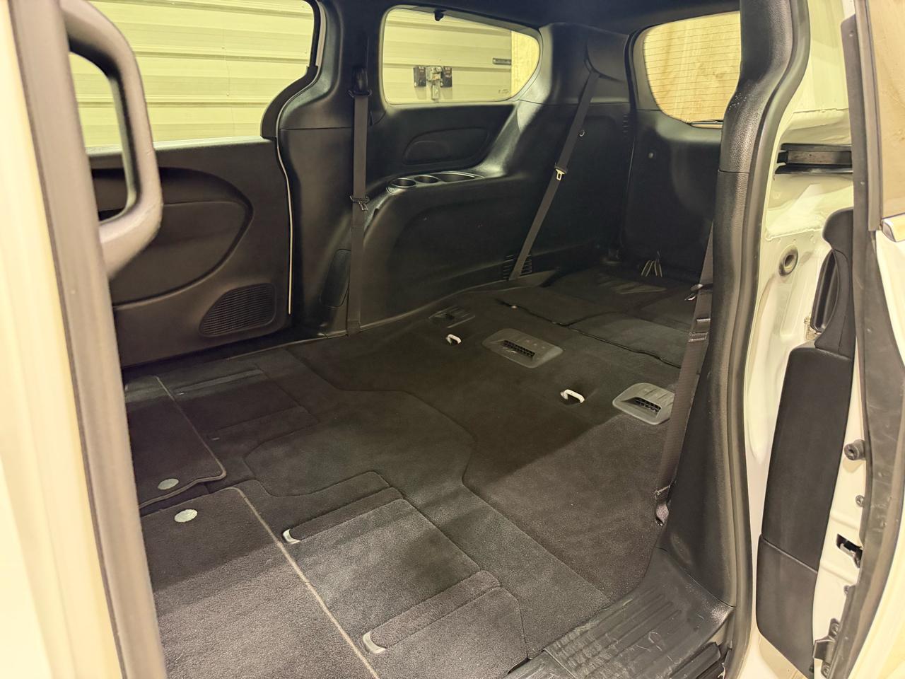 Chrysler Pacifica Touring FWD 2023