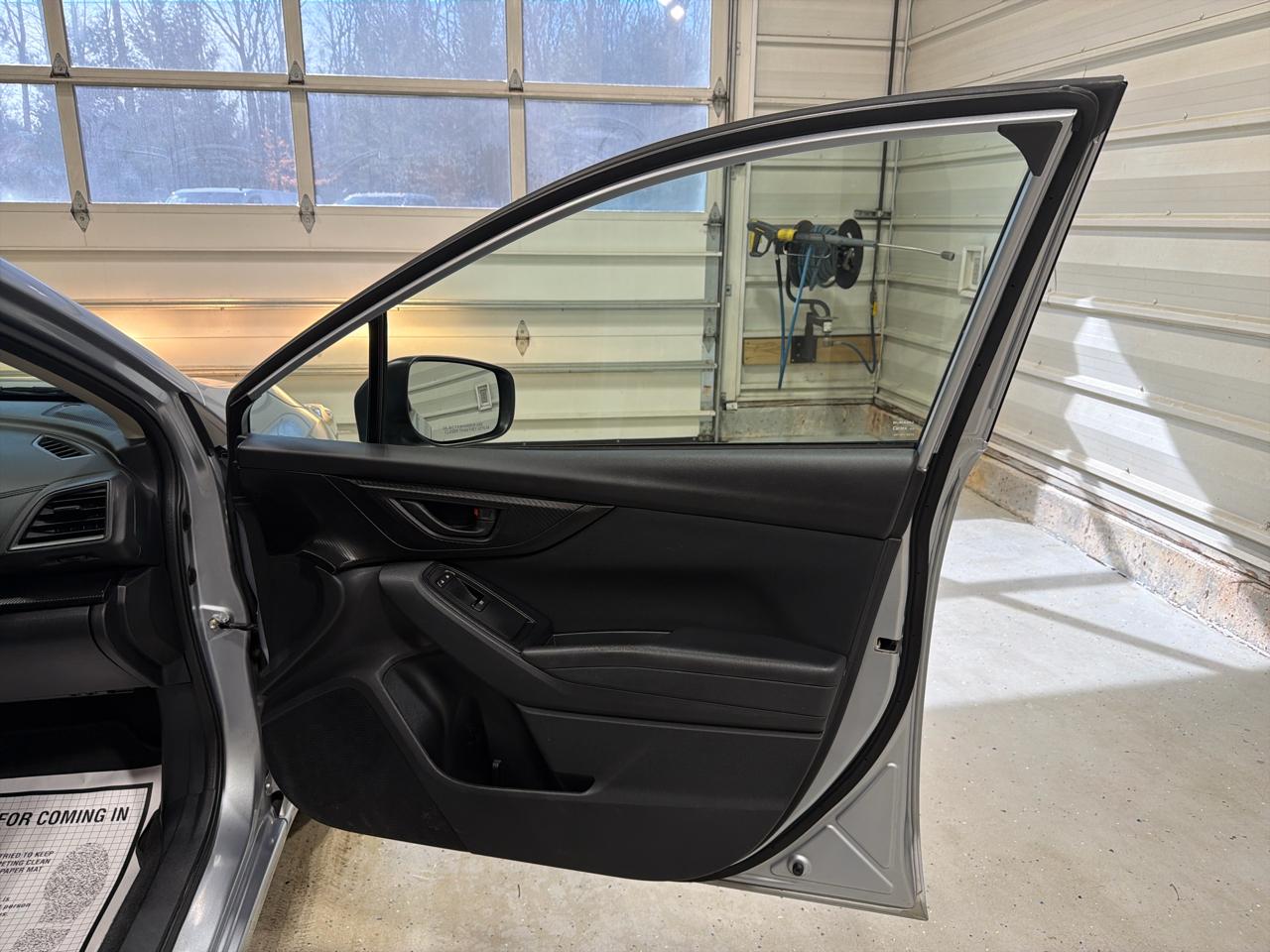 Subaru Impreza 5-door CVT 2022