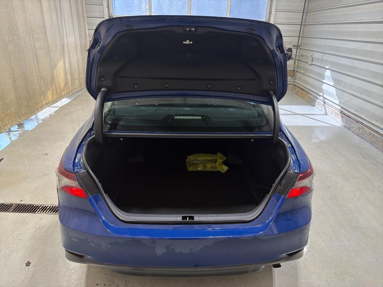 Toyota Camry LE Auto (Natl) 2023