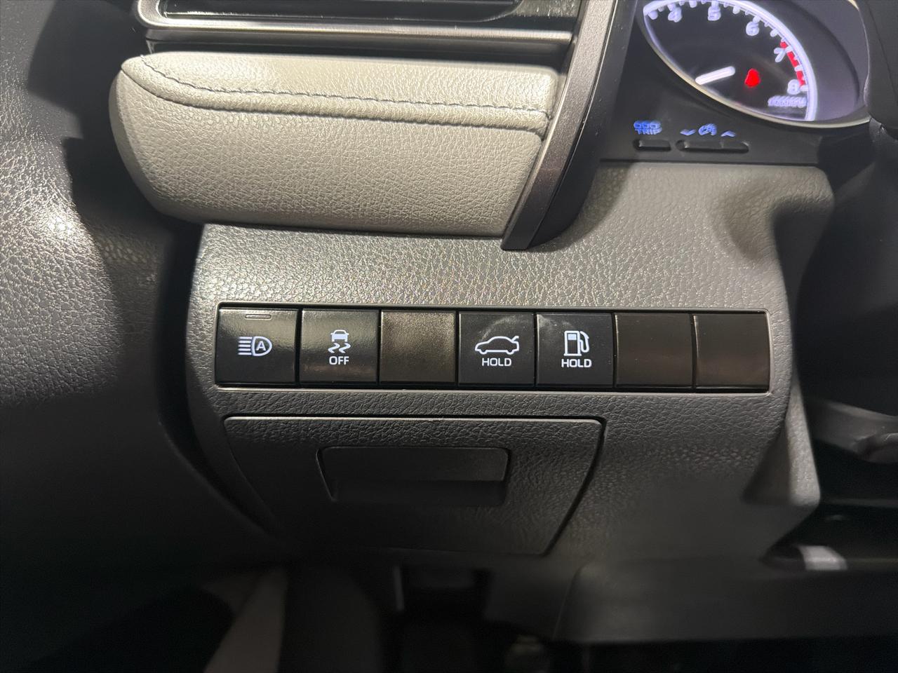 Toyota Camry LE Auto (Natl) 2023