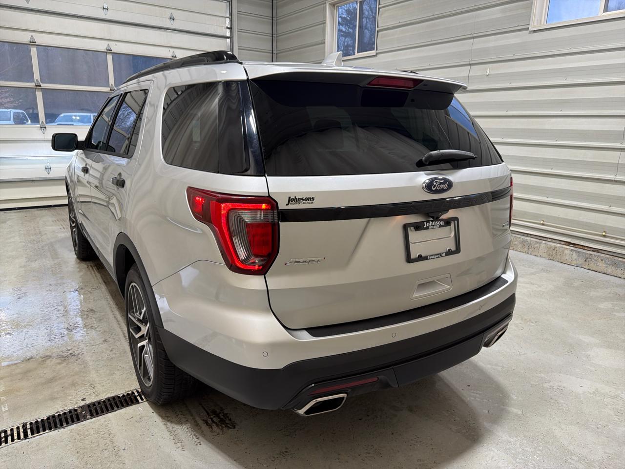 Ford Explorer 4WD 4dr Sport 2016