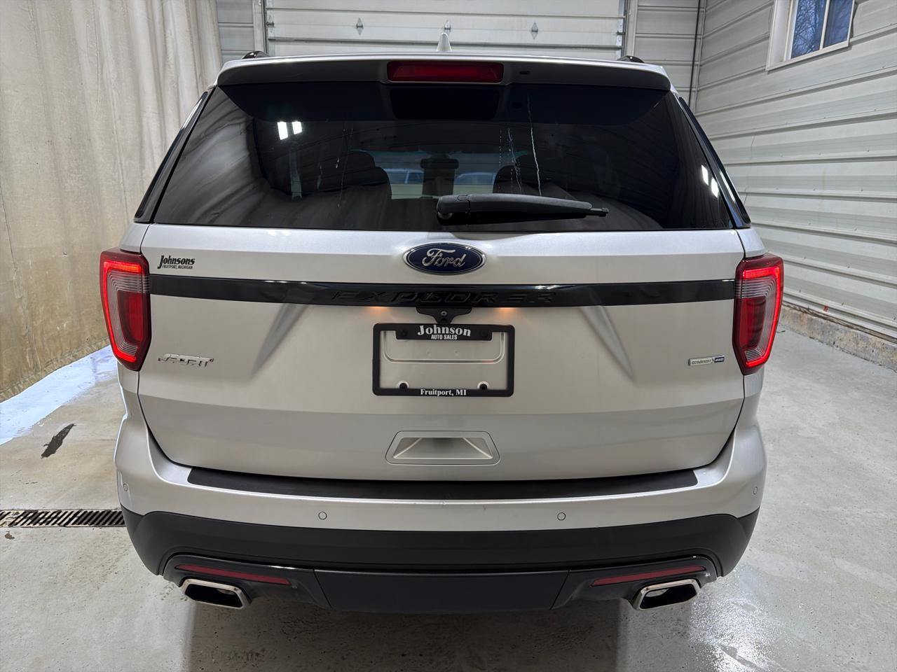 Ford Explorer 4WD 4dr Sport 2016