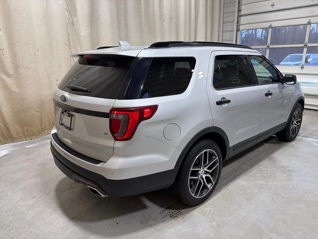 Ford Explorer 4WD 4dr Sport 2016
