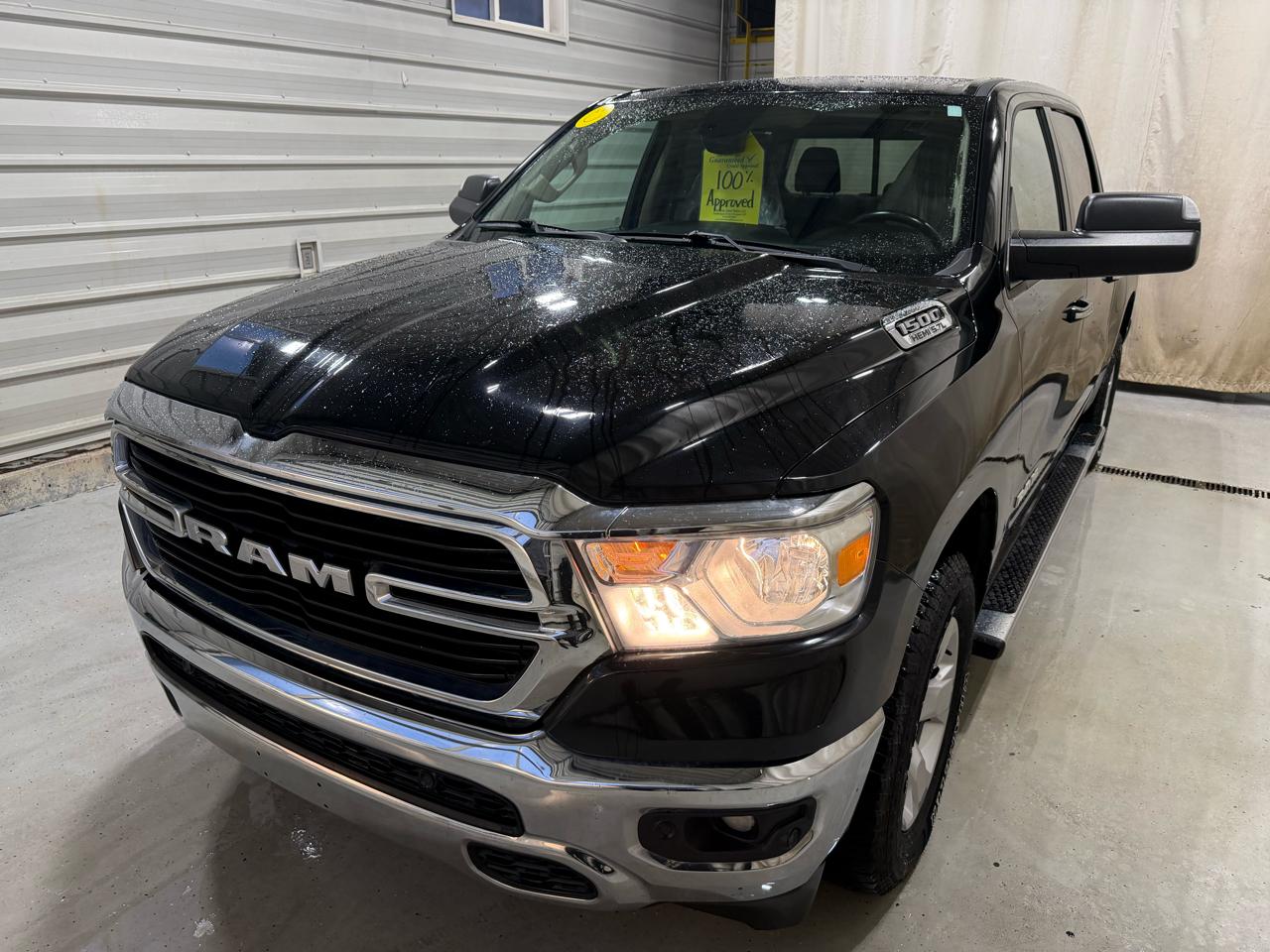 RAM 1500 Lone Star 4x4 Crew Cab 5'7" Box 2020