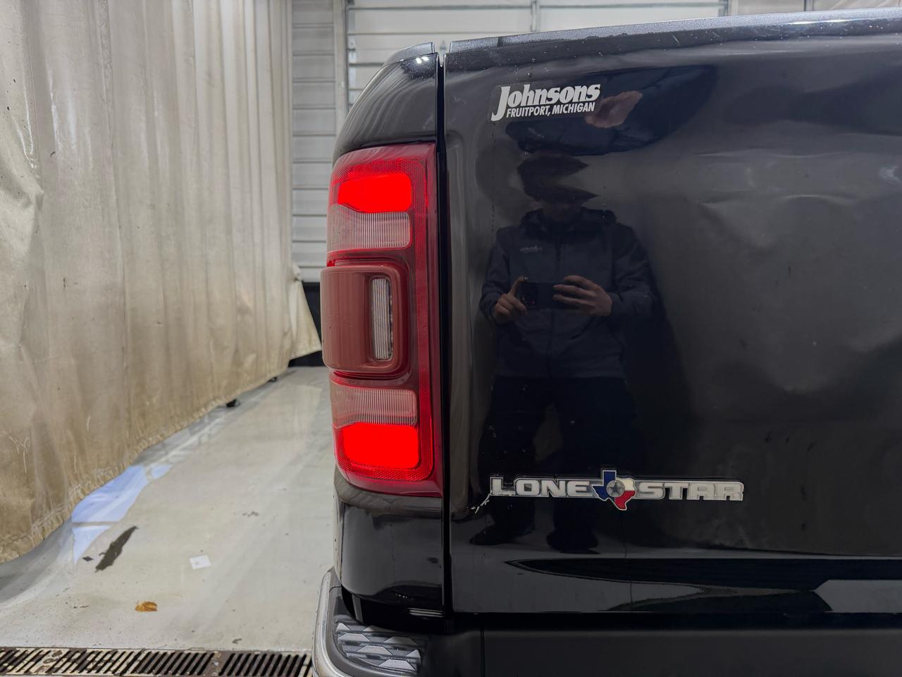 RAM 1500 Lone Star 4x4 Crew Cab 5'7" Box 2020