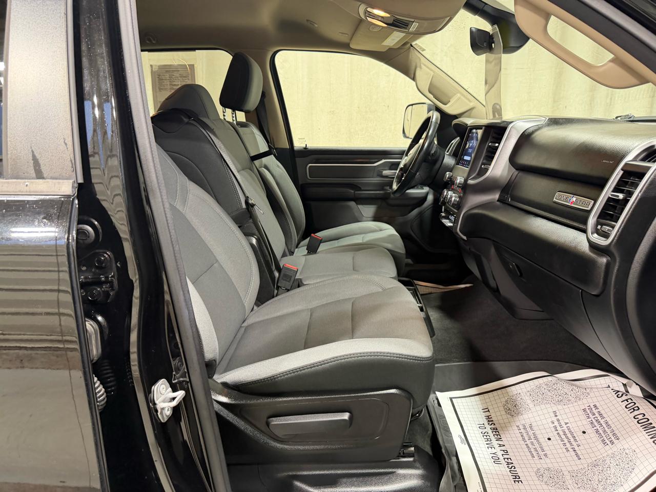 RAM 1500 Lone Star 4x4 Crew Cab 5'7" Box 2020