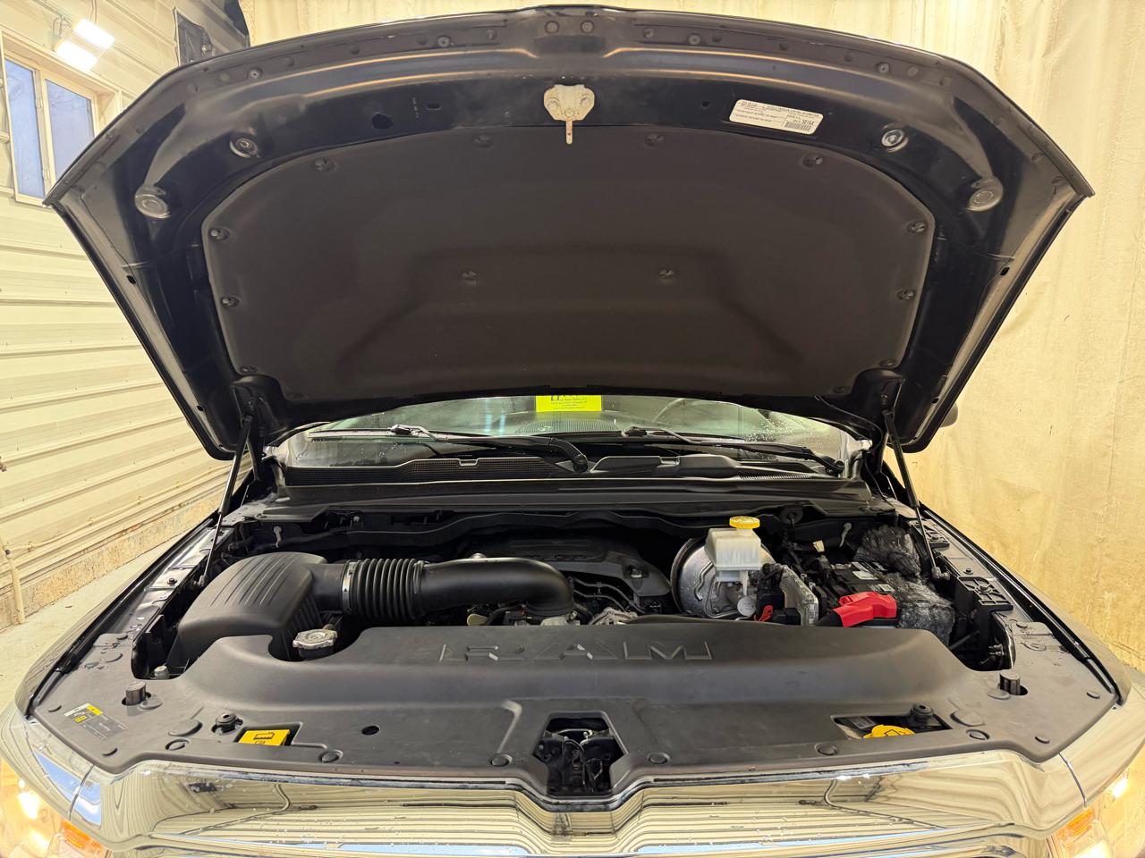 RAM 1500 Lone Star 4x4 Crew Cab 5'7" Box 2020