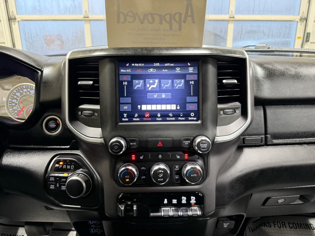 RAM 1500 Lone Star 4x4 Crew Cab 5'7" Box 2020