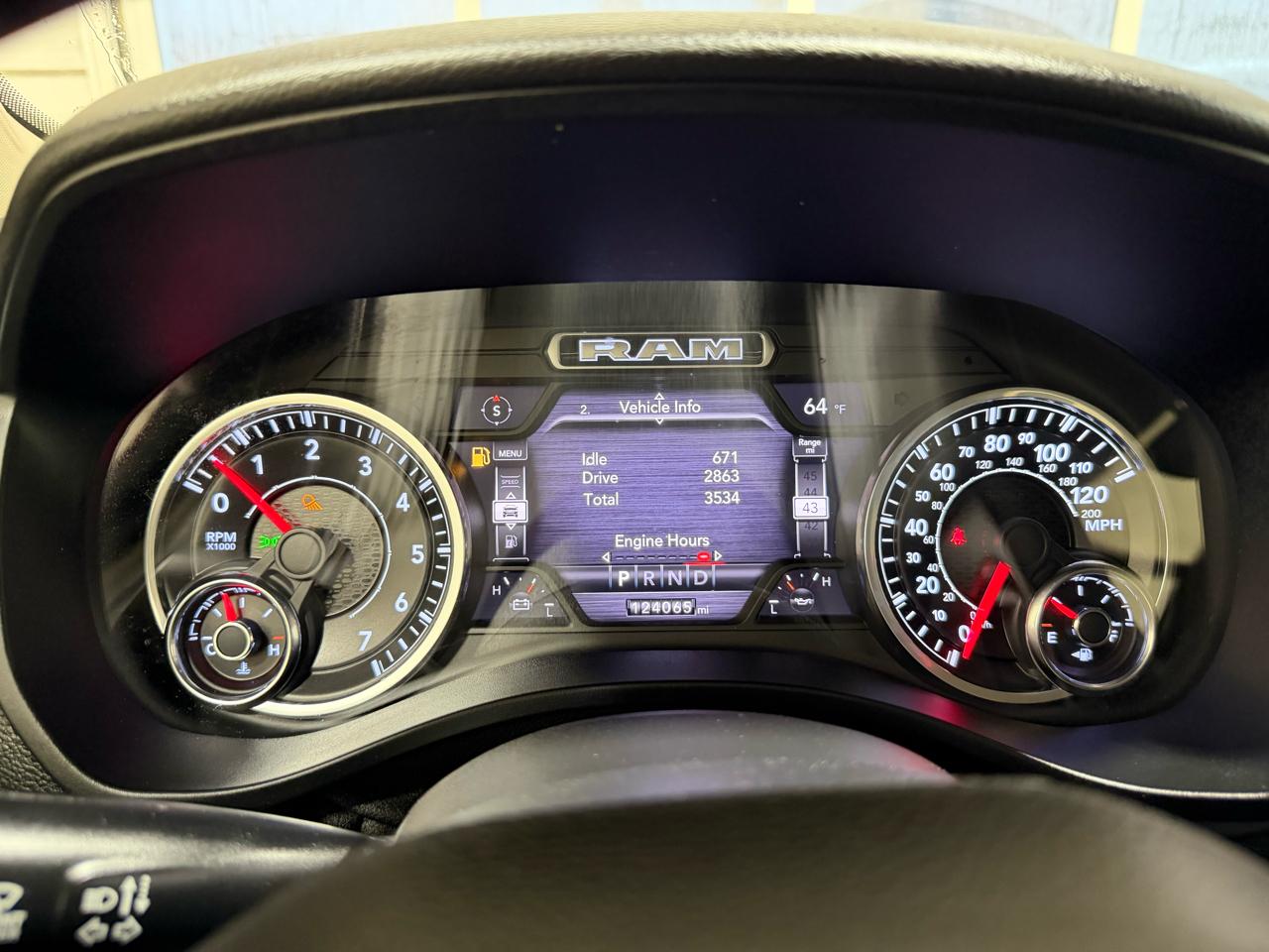 RAM 1500 Lone Star 4x4 Crew Cab 5'7" Box 2020