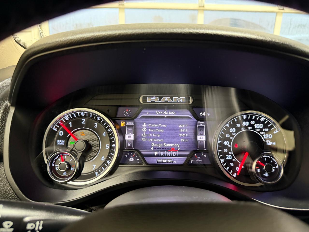 RAM 1500 Lone Star 4x4 Crew Cab 5'7" Box 2020