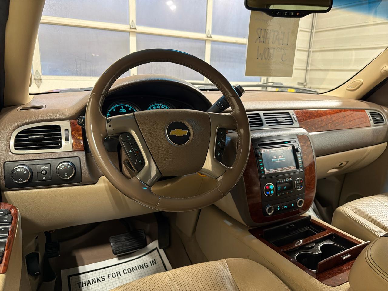 Chevrolet Suburban 4WD 4dr 1500 LTZ 2011