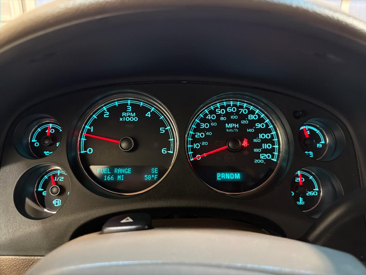 Chevrolet Suburban 4WD 4dr 1500 LTZ 2011