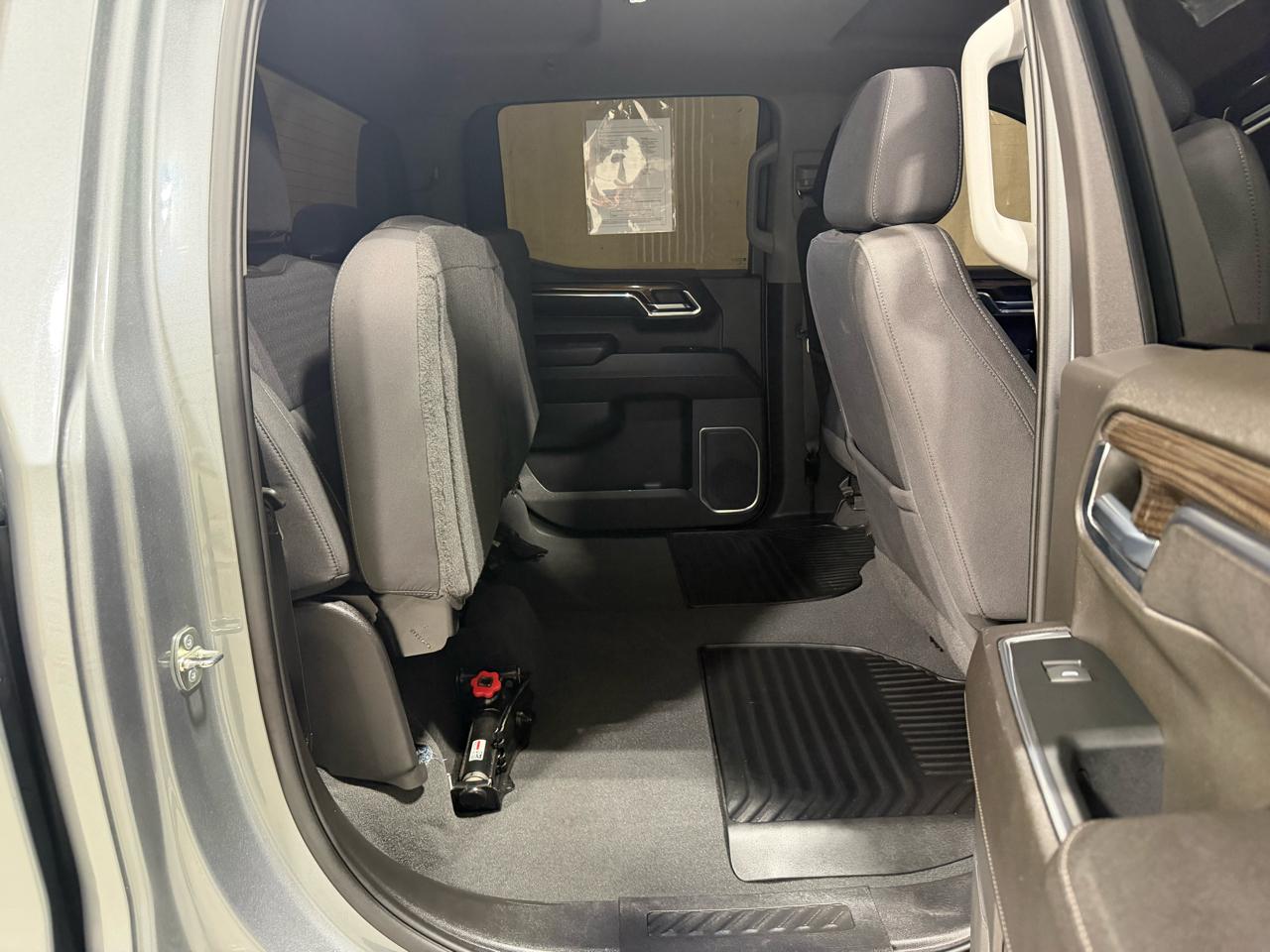 Chevrolet Silverado 1500 4WD Crew Cab 147" LT w/2FL 2023