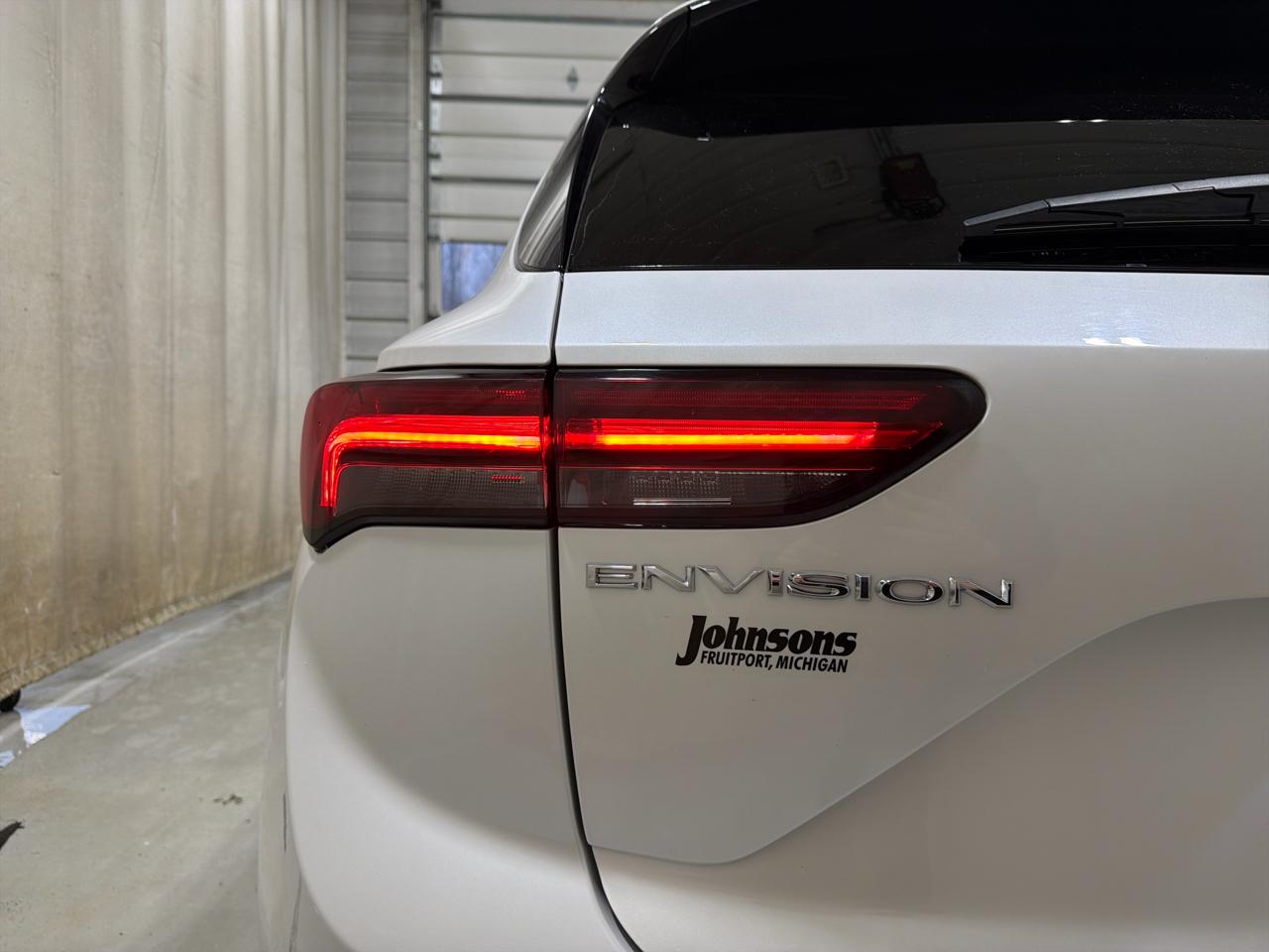 Buick Envision FWD 4dr Essence 2023