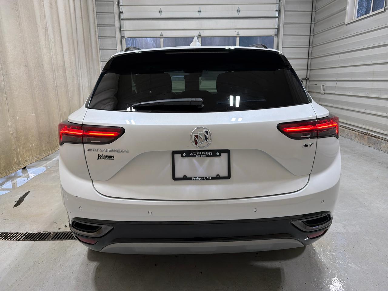 Buick Envision FWD 4dr Essence 2023