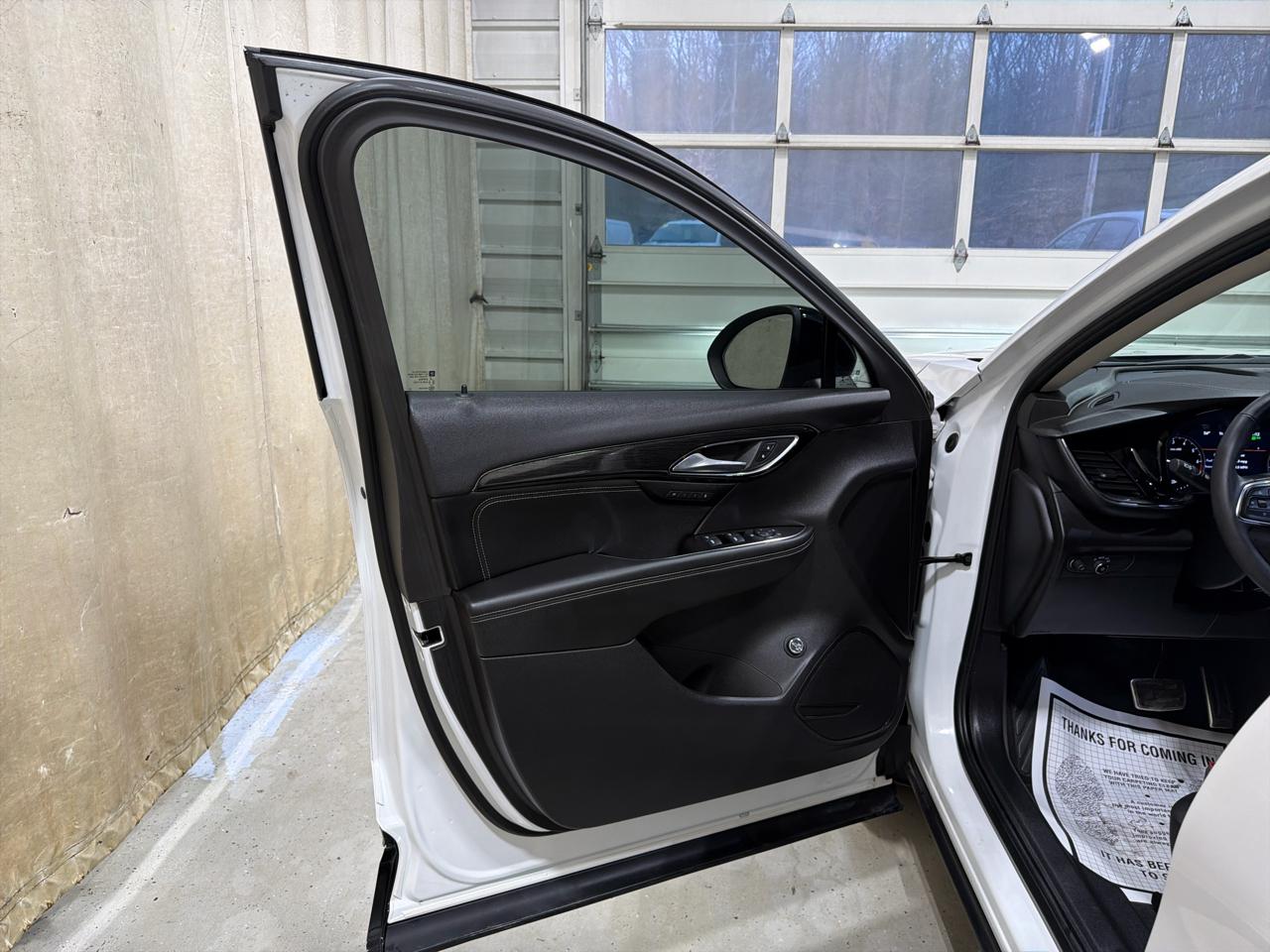 Buick Envision FWD 4dr Essence 2023