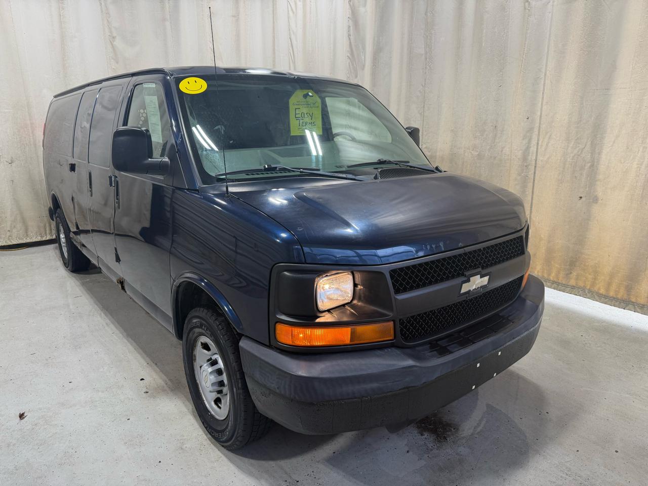 Chevrolet Express Cargo Van RWD 2500 155" 2007