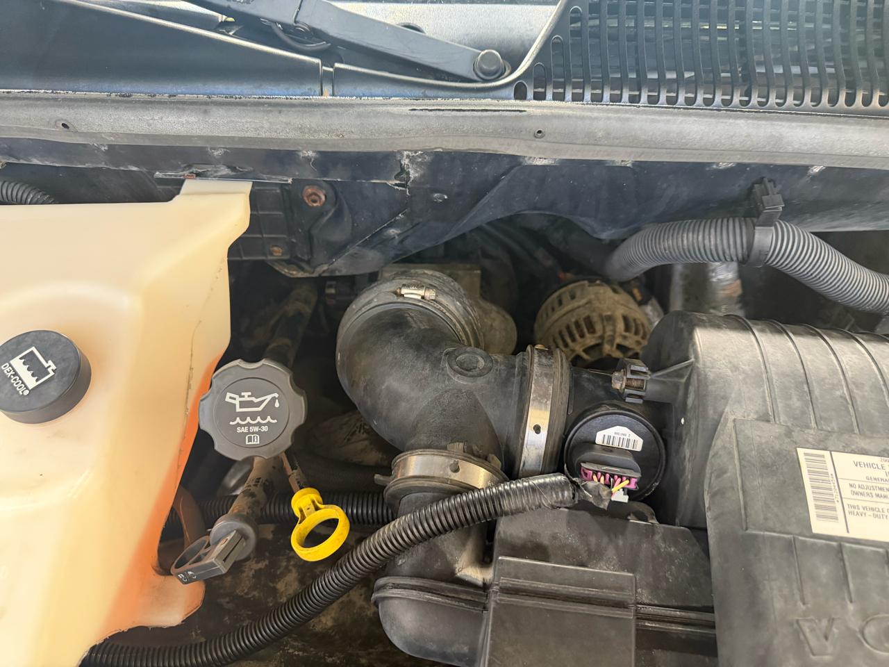 Chevrolet Express Cargo Van RWD 2500 155" 2007