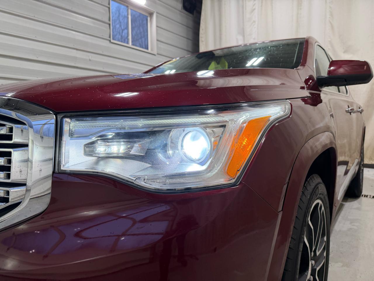 GMC Acadia FWD 4dr Denali 2017