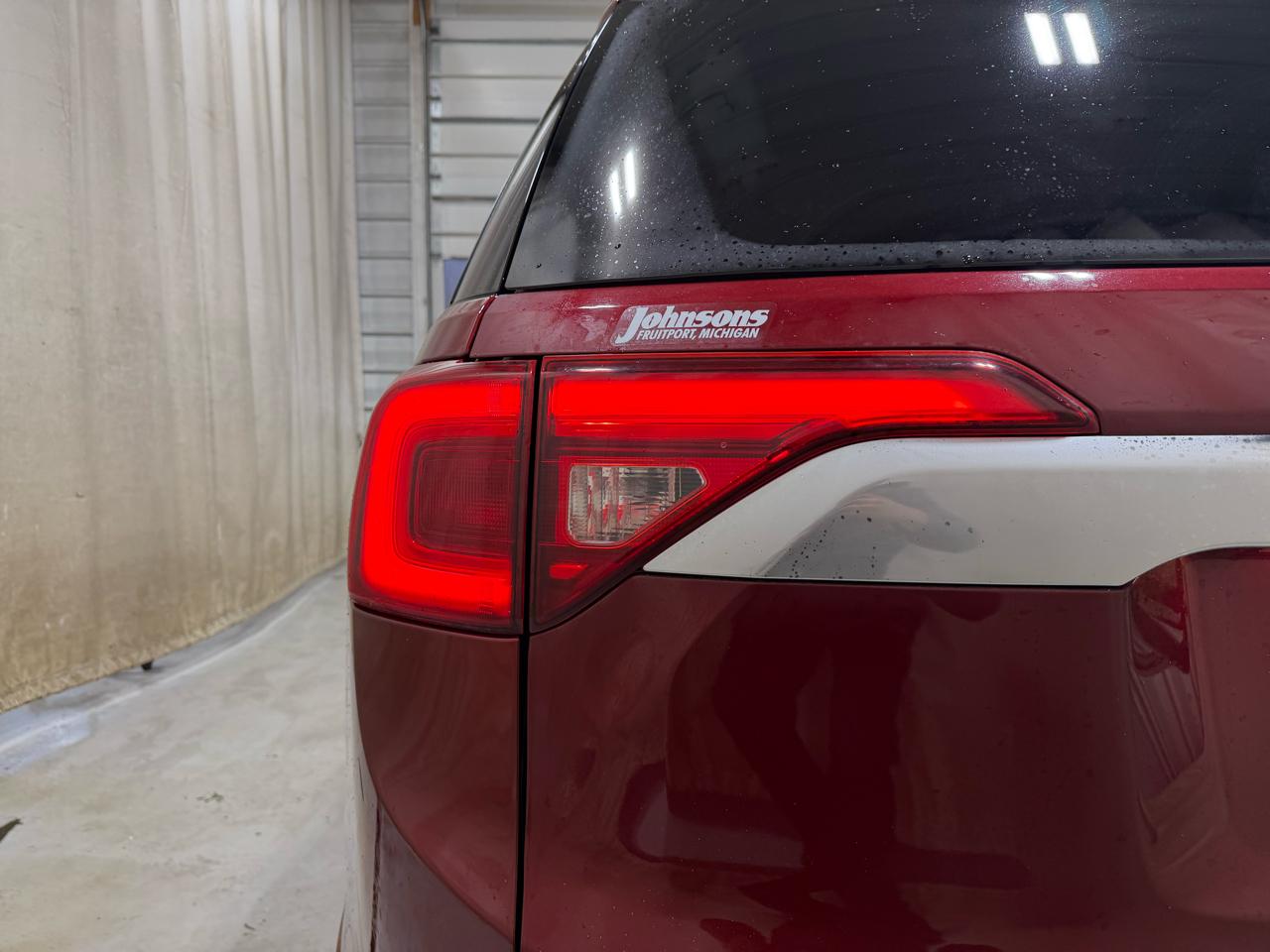 GMC Acadia FWD 4dr Denali 2017