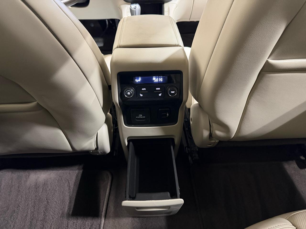 GMC Acadia FWD 4dr Denali 2017