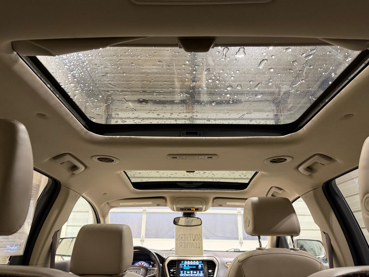 GMC Acadia FWD 4dr Denali 2017